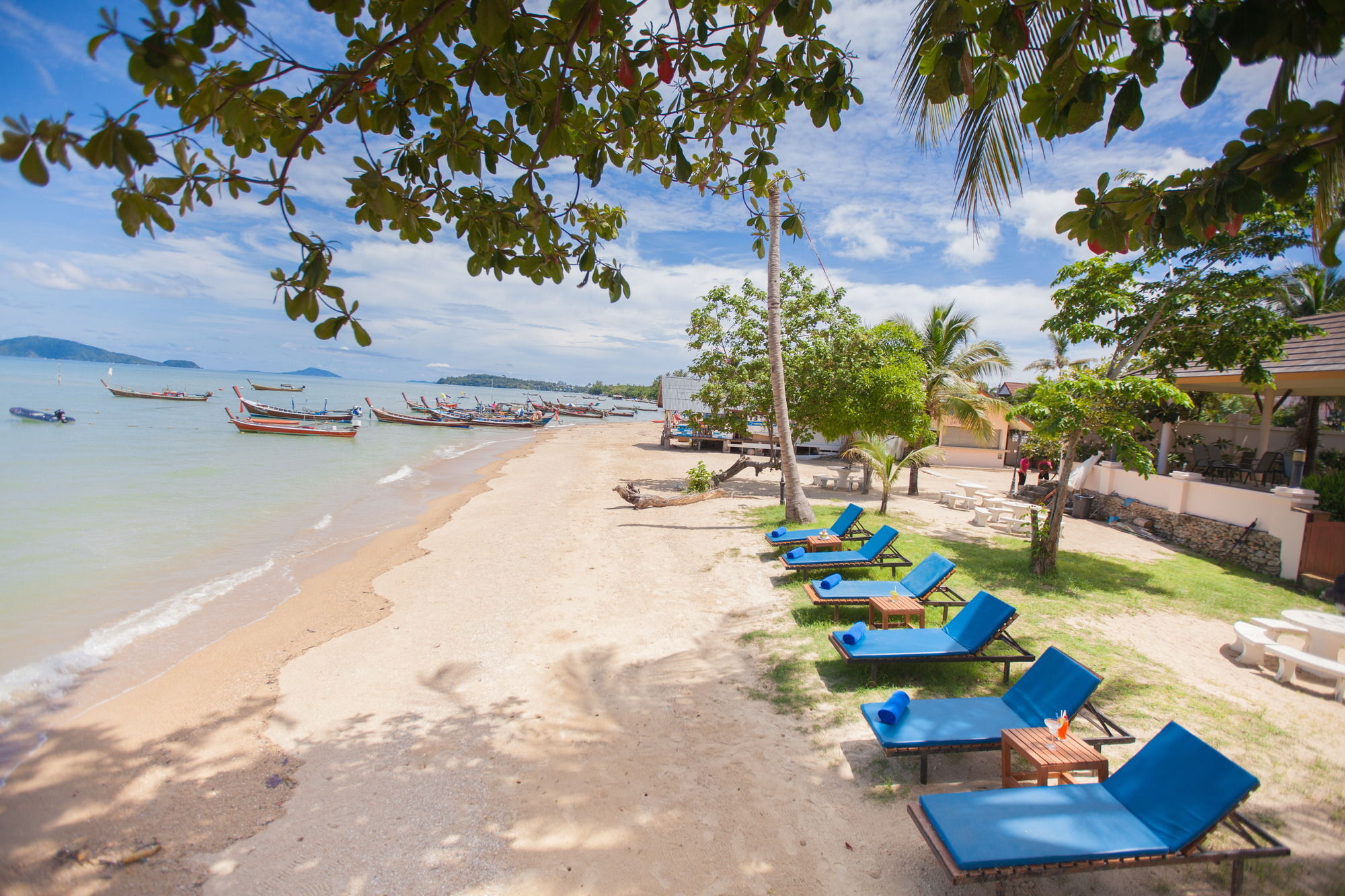Chalong Beach Hotel Phuket Rawai Exterior photo