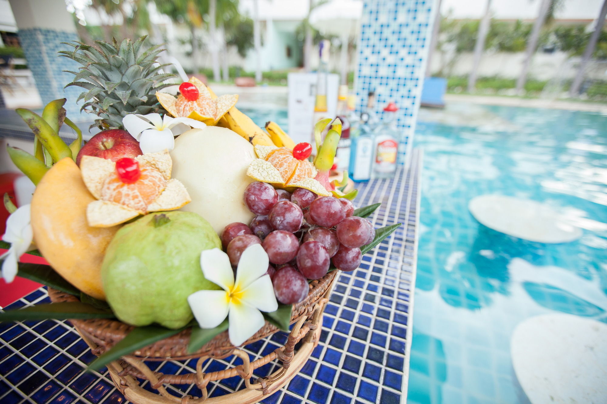 Chalong Beach Hotel Phuket Rawai Exterior photo
