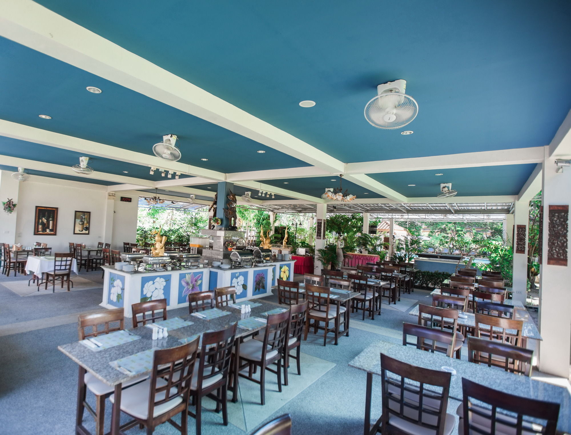 Chalong Beach Hotel Phuket Rawai Exterior photo